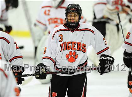 Thumbnail 1 in St. Joseph vs. Ridgefield (FCIAC Tier 1 Semifinal) photogallery.