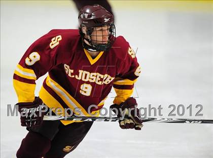 Thumbnail 1 in St. Joseph vs. Ridgefield (FCIAC Tier 1 Semifinal) photogallery.