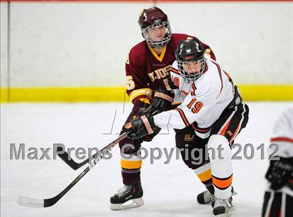 Thumbnail 3 in St. Joseph vs. Ridgefield (FCIAC Tier 1 Semifinal) photogallery.
