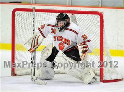 Thumbnail 3 in St. Joseph vs. Ridgefield (FCIAC Tier 1 Semifinal) photogallery.