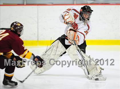 Thumbnail 2 in St. Joseph vs. Ridgefield (FCIAC Tier 1 Semifinal) photogallery.