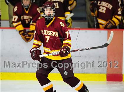 Thumbnail 3 in St. Joseph vs. Ridgefield (FCIAC Tier 1 Semifinal) photogallery.
