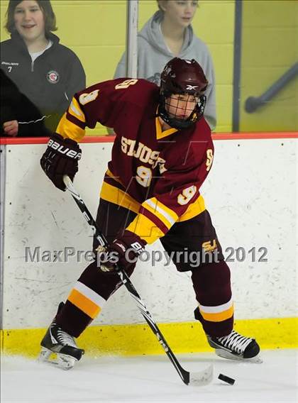 Thumbnail 2 in St. Joseph vs. Ridgefield (FCIAC Tier 1 Semifinal) photogallery.