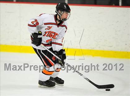 Thumbnail 2 in St. Joseph vs. Ridgefield (FCIAC Tier 1 Semifinal) photogallery.