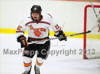 Thumbnail 1 in St. Joseph vs. Ridgefield (FCIAC Tier 1 Semifinal) photogallery.