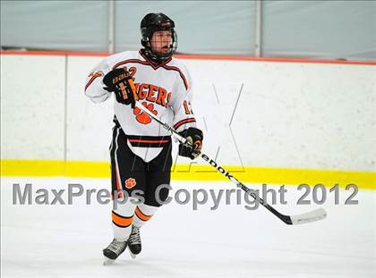 Thumbnail 3 in St. Joseph vs. Ridgefield (FCIAC Tier 1 Semifinal) photogallery.