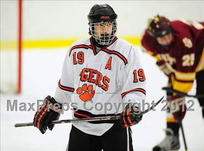 Thumbnail 3 in St. Joseph vs. Ridgefield (FCIAC Tier 1 Semifinal) photogallery.