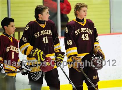 Thumbnail 1 in St. Joseph vs. Ridgefield (FCIAC Tier 1 Semifinal) photogallery.