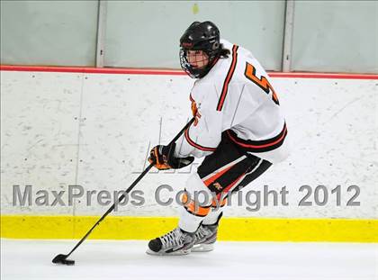 Thumbnail 1 in St. Joseph vs. Ridgefield (FCIAC Tier 1 Semifinal) photogallery.