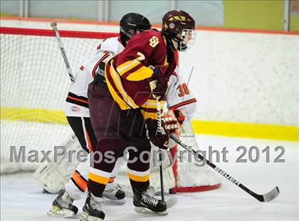 Thumbnail 2 in St. Joseph vs. Ridgefield (FCIAC Tier 1 Semifinal) photogallery.