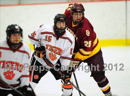 Thumbnail 2 in St. Joseph vs. Ridgefield (FCIAC Tier 1 Semifinal) photogallery.