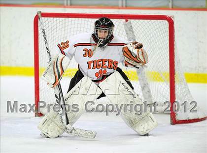 Thumbnail 1 in St. Joseph vs. Ridgefield (FCIAC Tier 1 Semifinal) photogallery.