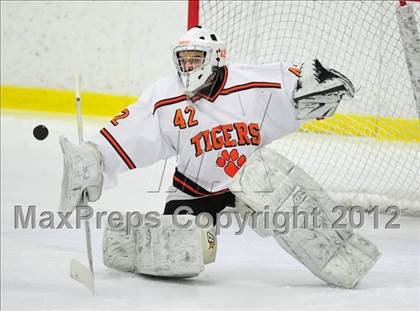 Thumbnail 2 in St. Joseph vs. Ridgefield (FCIAC Tier 1 Semifinal) photogallery.
