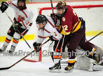 Thumbnail 2 in St. Joseph vs. Ridgefield (FCIAC Tier 1 Semifinal) photogallery.