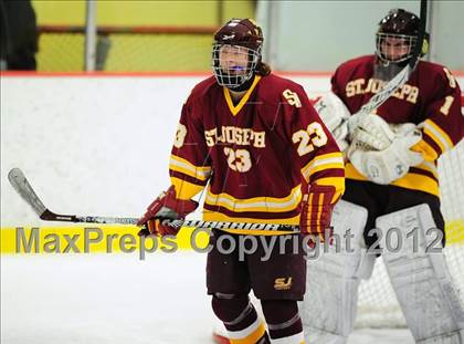 Thumbnail 3 in St. Joseph vs. Ridgefield (FCIAC Tier 1 Semifinal) photogallery.