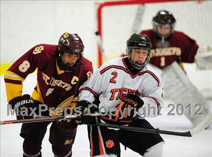 Thumbnail 3 in St. Joseph vs. Ridgefield (FCIAC Tier 1 Semifinal) photogallery.