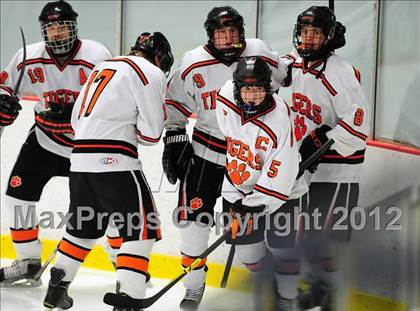 Thumbnail 3 in St. Joseph vs. Ridgefield (FCIAC Tier 1 Semifinal) photogallery.