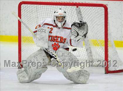 Thumbnail 3 in St. Joseph vs. Ridgefield (FCIAC Tier 1 Semifinal) photogallery.