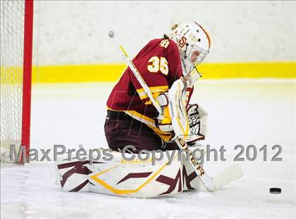 Thumbnail 3 in St. Joseph vs. Ridgefield (FCIAC Tier 1 Semifinal) photogallery.