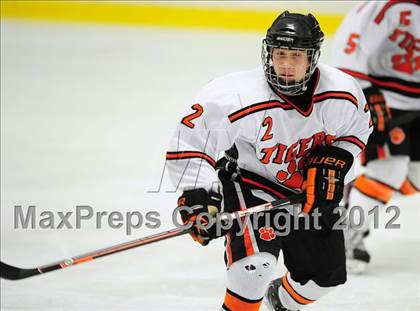 Thumbnail 2 in St. Joseph vs. Ridgefield (FCIAC Tier 1 Semifinal) photogallery.