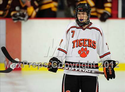 Thumbnail 3 in St. Joseph vs. Ridgefield (FCIAC Tier 1 Semifinal) photogallery.