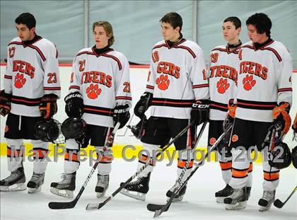 Thumbnail 3 in St. Joseph vs. Ridgefield (FCIAC Tier 1 Semifinal) photogallery.
