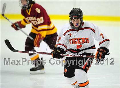 Thumbnail 2 in St. Joseph vs. Ridgefield (FCIAC Tier 1 Semifinal) photogallery.