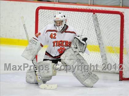 Thumbnail 2 in St. Joseph vs. Ridgefield (FCIAC Tier 1 Semifinal) photogallery.