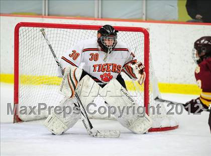 Thumbnail 2 in St. Joseph vs. Ridgefield (FCIAC Tier 1 Semifinal) photogallery.