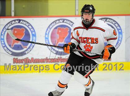 Thumbnail 2 in St. Joseph vs. Ridgefield (FCIAC Tier 1 Semifinal) photogallery.