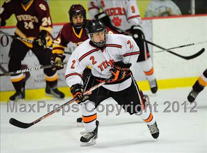 Thumbnail 1 in St. Joseph vs. Ridgefield (FCIAC Tier 1 Semifinal) photogallery.