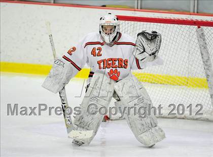 Thumbnail 2 in St. Joseph vs. Ridgefield (FCIAC Tier 1 Semifinal) photogallery.