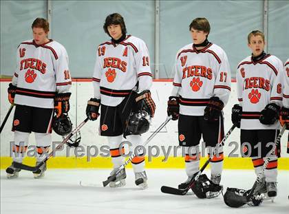 Thumbnail 1 in St. Joseph vs. Ridgefield (FCIAC Tier 1 Semifinal) photogallery.