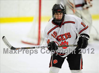 Thumbnail 2 in St. Joseph vs. Ridgefield (FCIAC Tier 1 Semifinal) photogallery.