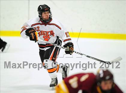 Thumbnail 1 in St. Joseph vs. Ridgefield (FCIAC Tier 1 Semifinal) photogallery.