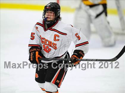 Thumbnail 3 in St. Joseph vs. Ridgefield (FCIAC Tier 1 Semifinal) photogallery.