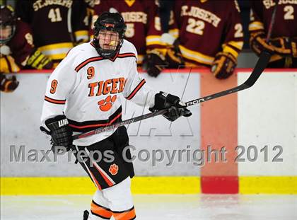 Thumbnail 1 in St. Joseph vs. Ridgefield (FCIAC Tier 1 Semifinal) photogallery.