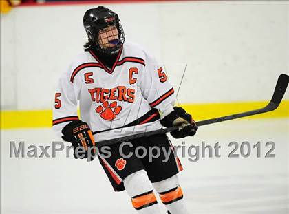 Thumbnail 3 in St. Joseph vs. Ridgefield (FCIAC Tier 1 Semifinal) photogallery.