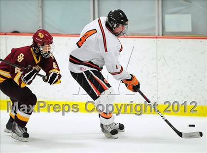 Thumbnail 1 in St. Joseph vs. Ridgefield (FCIAC Tier 1 Semifinal) photogallery.
