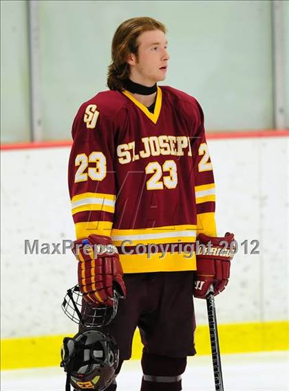 Thumbnail 2 in St. Joseph vs. Ridgefield (FCIAC Tier 1 Semifinal) photogallery.