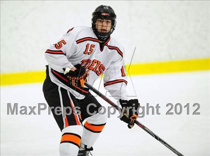 Thumbnail 3 in St. Joseph vs. Ridgefield (FCIAC Tier 1 Semifinal) photogallery.