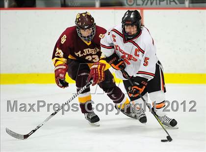 Thumbnail 1 in St. Joseph vs. Ridgefield (FCIAC Tier 1 Semifinal) photogallery.