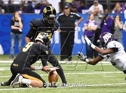 Thumbnail 1 in Mangham @ Kinder (LHSAA Class 2A Final) photogallery.