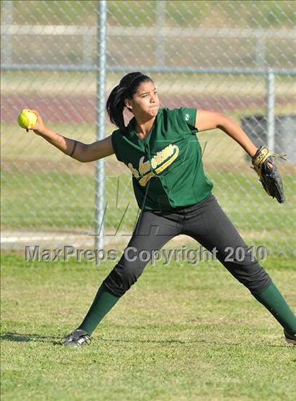 Thumbnail 2 in Mira Loma @ Rio Americano photogallery.