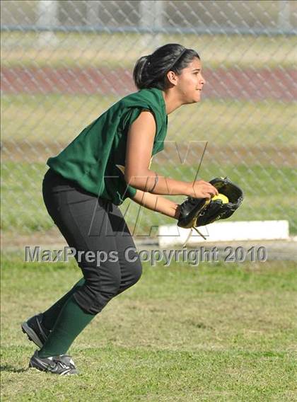 Thumbnail 3 in Mira Loma @ Rio Americano photogallery.