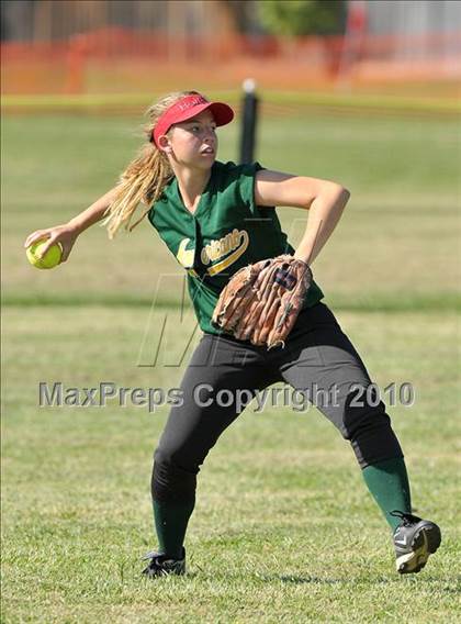 Thumbnail 3 in Mira Loma @ Rio Americano photogallery.