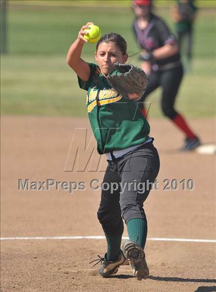 Thumbnail 3 in Mira Loma @ Rio Americano photogallery.
