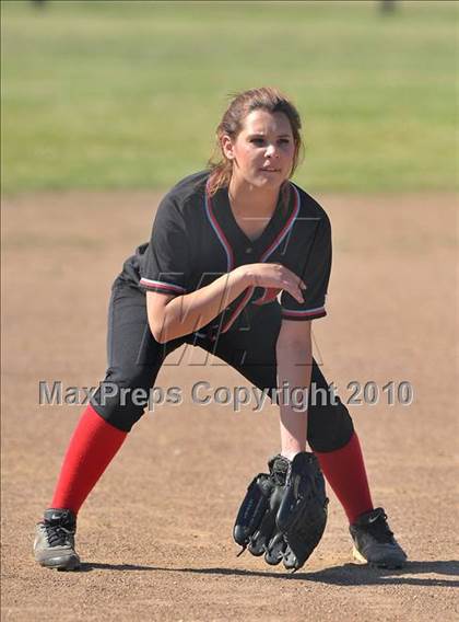 Thumbnail 1 in Mira Loma @ Rio Americano photogallery.