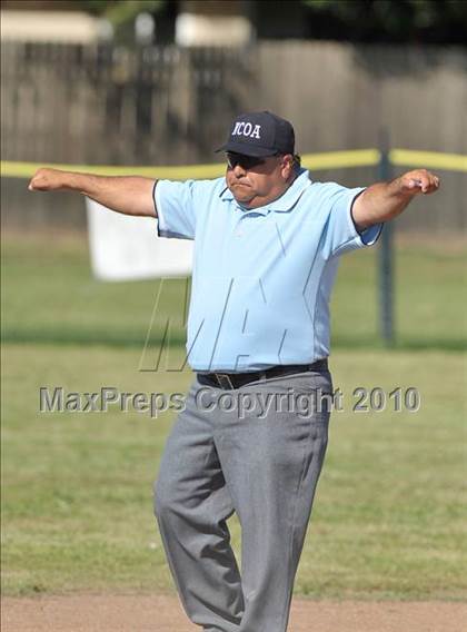 Thumbnail 3 in Mira Loma @ Rio Americano photogallery.