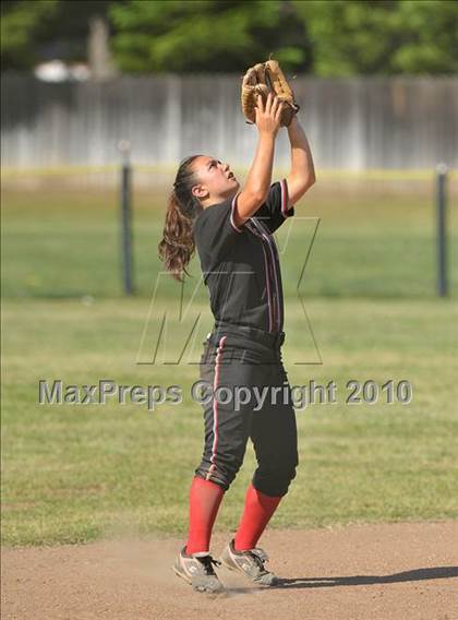 Thumbnail 2 in Mira Loma @ Rio Americano photogallery.